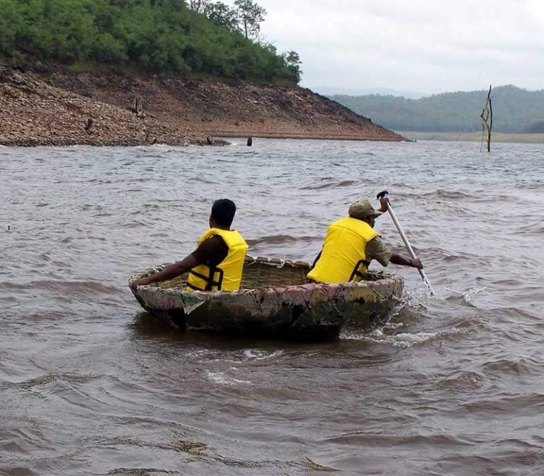 coracle-ride-hambi